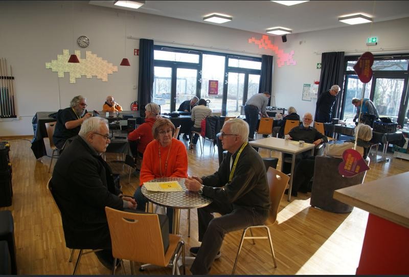 Repaircafe Verschiedene Stationen im Repaircafe