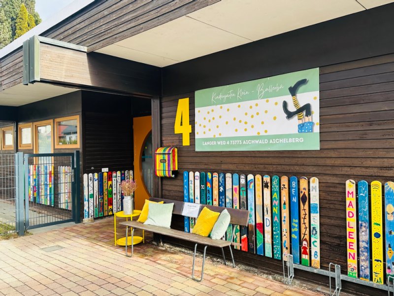 Blick auf den Kindergarten Aichelberg Blick auf den Kindergarten Aichelberg